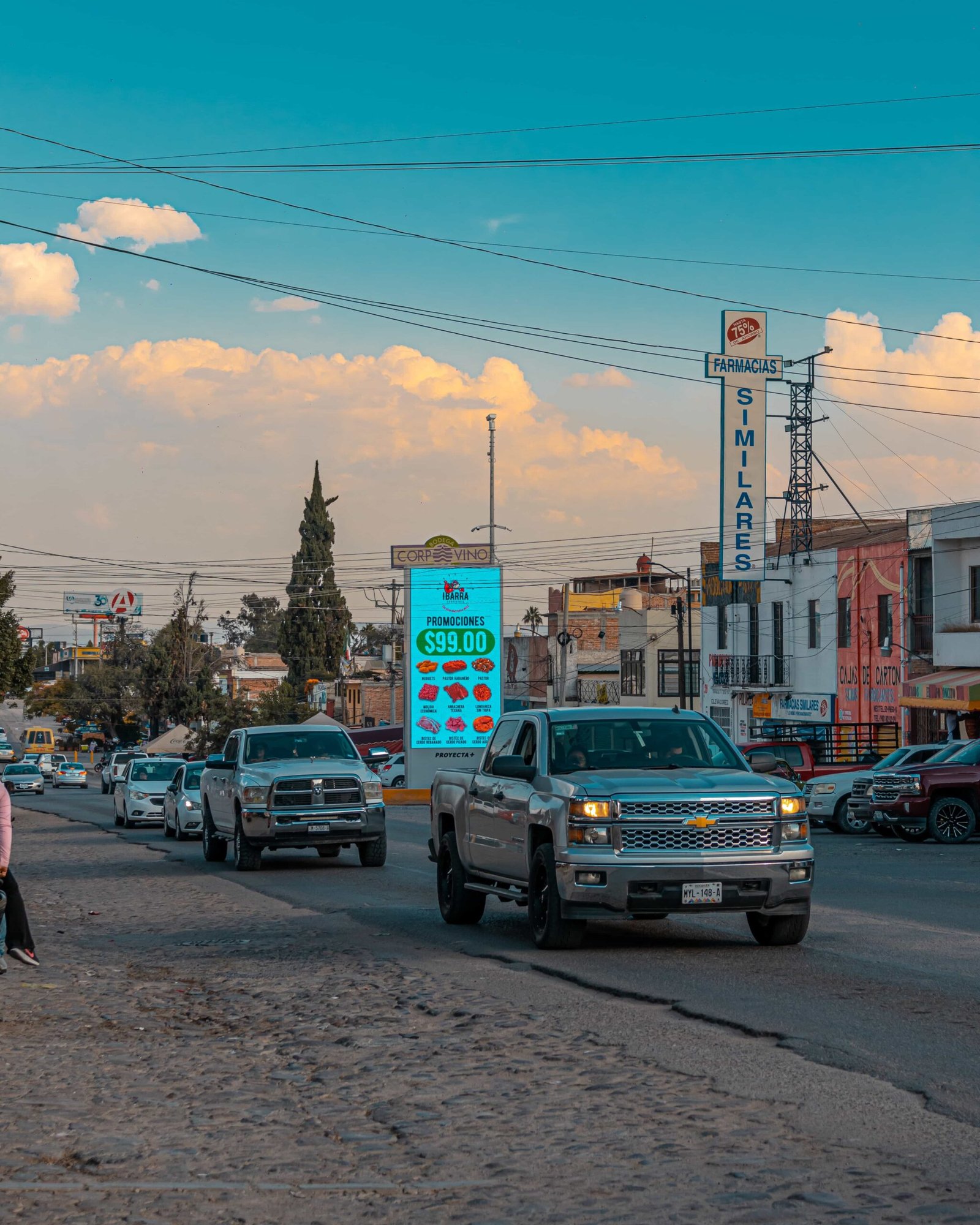 Pantallas y Soportes Digitales